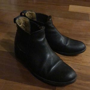 Frye Pippa Chelsea Boot